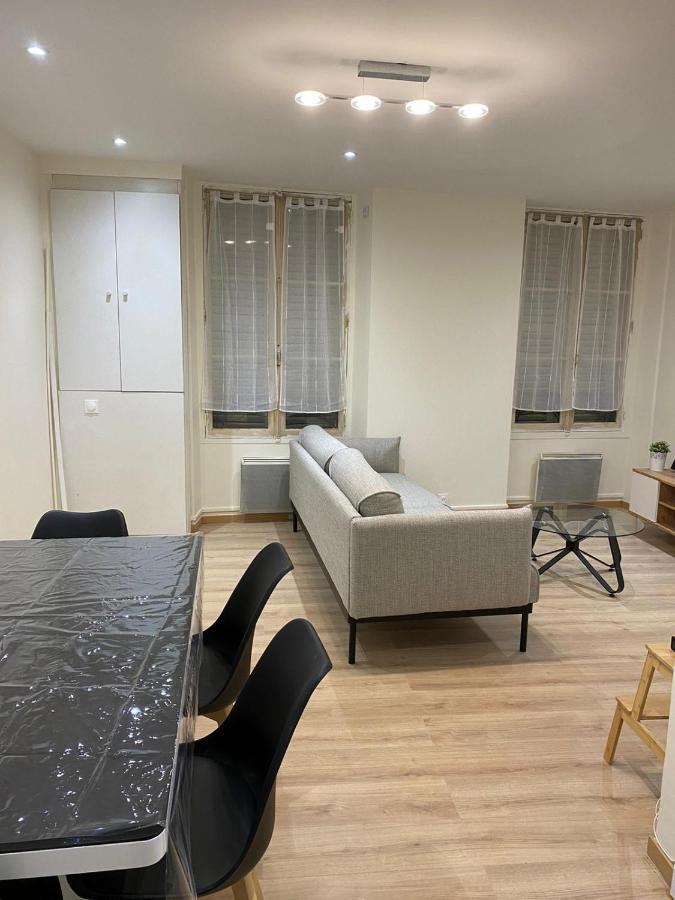 Grand F4 De 71M2 Pour 6 Personnes En Plein Centre Ville Arpajon Exterior foto